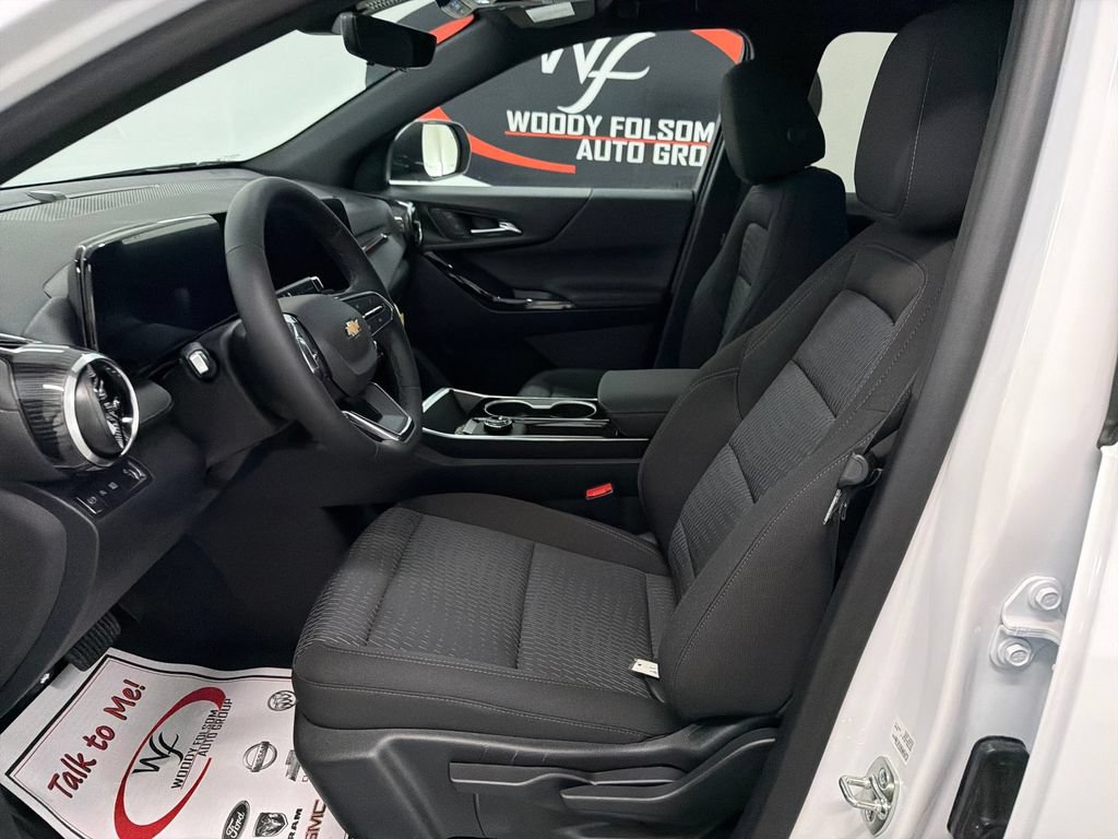 New 2026 Chevrolet Equinox LT w/ Safety and Technology Package FWD image 9