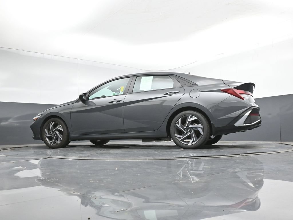 Certified 2025 Hyundai Elantra Sport FWD image 42