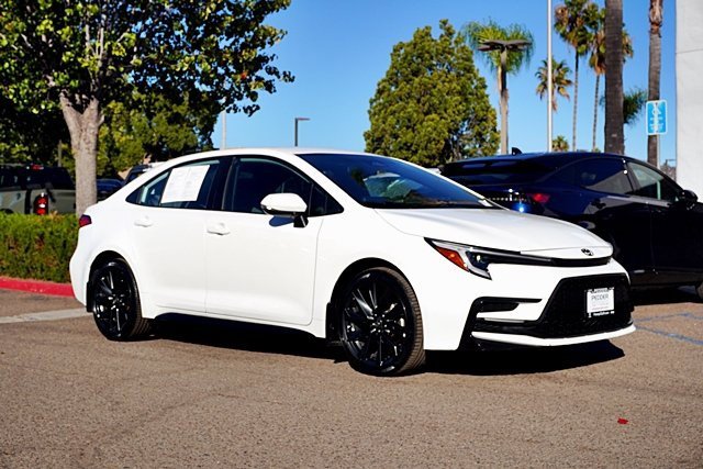 Used 2024 Toyota Corolla SE image 6