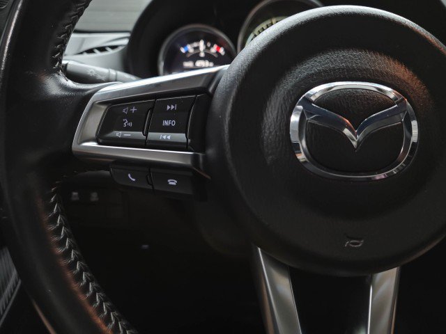 Used 2020 MAZDA MX-5 Miata RF Grand Touring RWD image 17