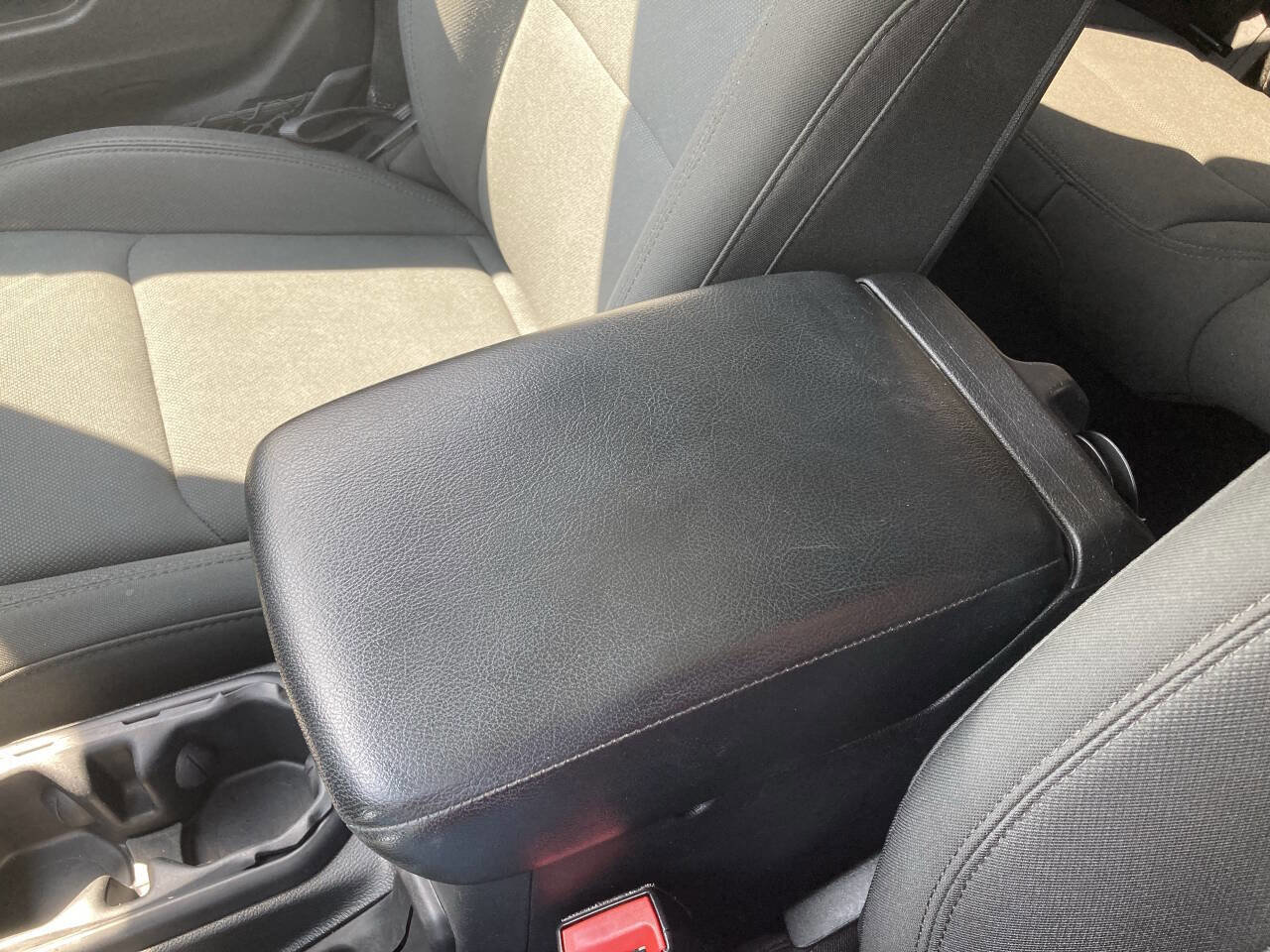 Used 2018 Jeep Wrangler Unlimited Sport S image 34