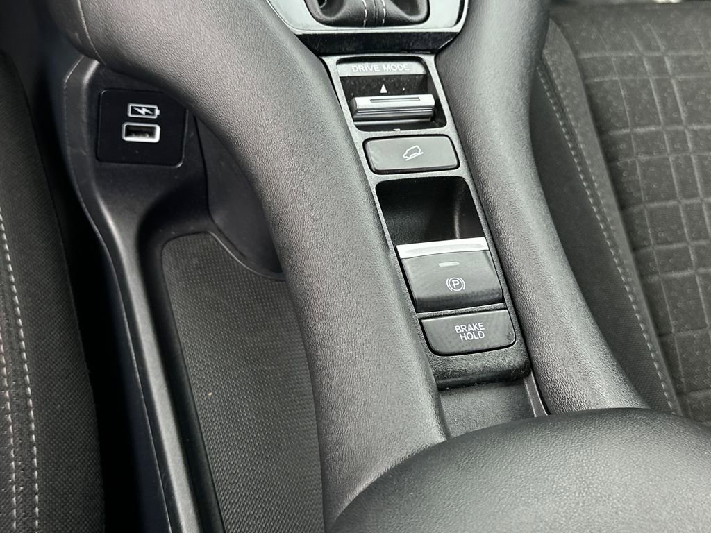 Used 2023 Honda HR-V LX image 28