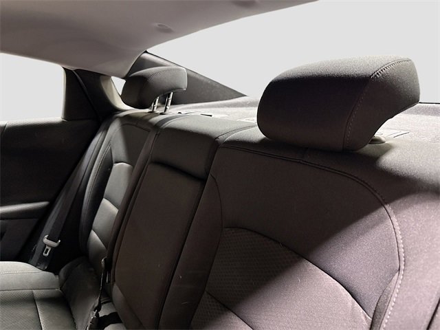 Used 2017 Chevrolet Malibu LT image 21