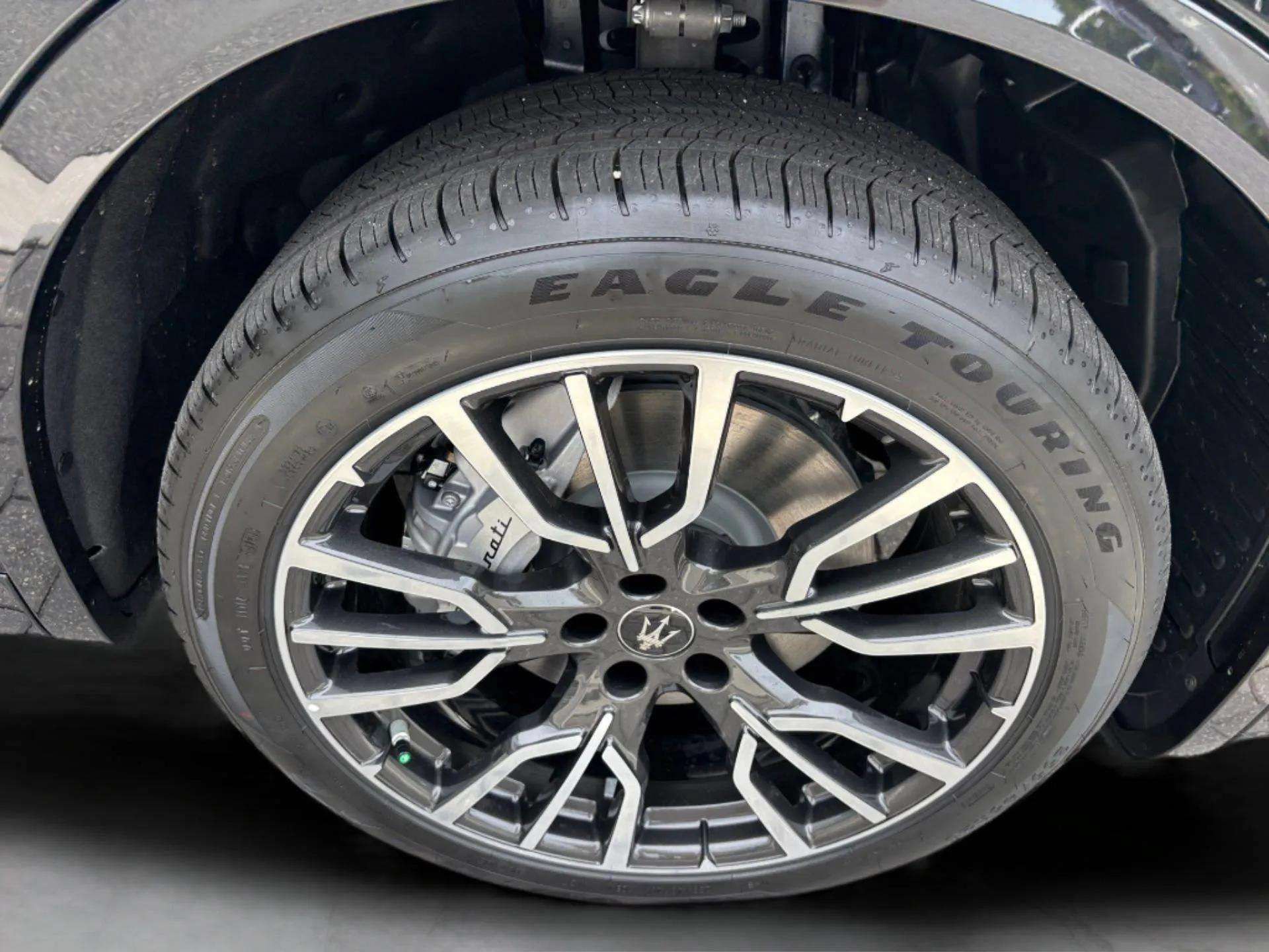 New 2025 Maserati Grecale Modena AWD/4WD image 37