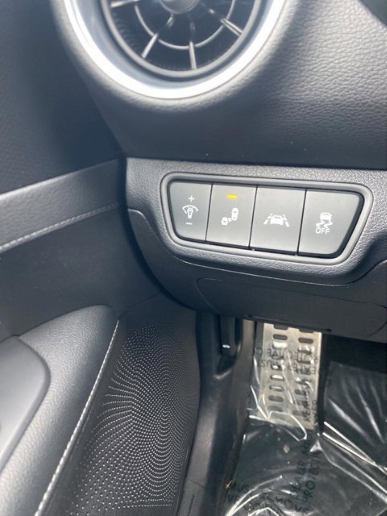 Used 2021 Kia Forte GT-Line image 18