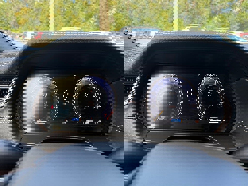 New 2025 Jeep Grand Cherokee Limited w/ Luxury Tech Group II image 17