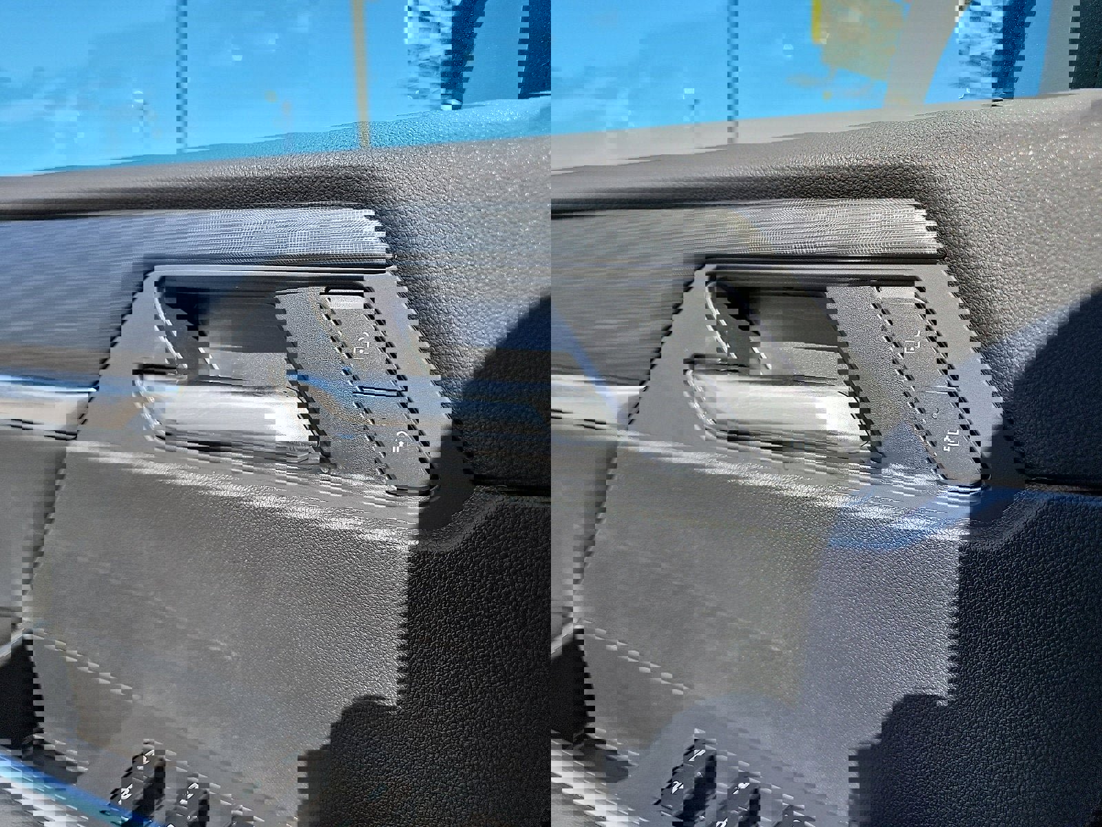 New 2026 GMC Acadia Elevation image 13