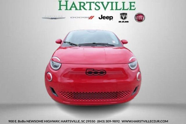 New 2024 FIAT 500 e (RED) image 8