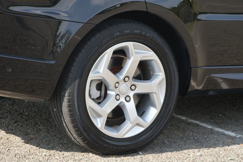 Used 2020 Land Rover Range Rover Sport HSE image 15