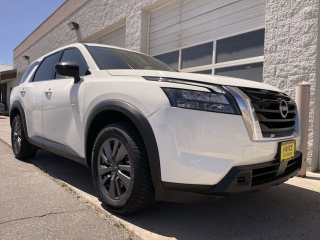 Used 2024 Nissan Pathfinder S AWD/4WD image 10
