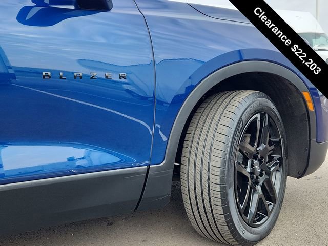 Used 2023 Chevrolet Blazer LT image 15