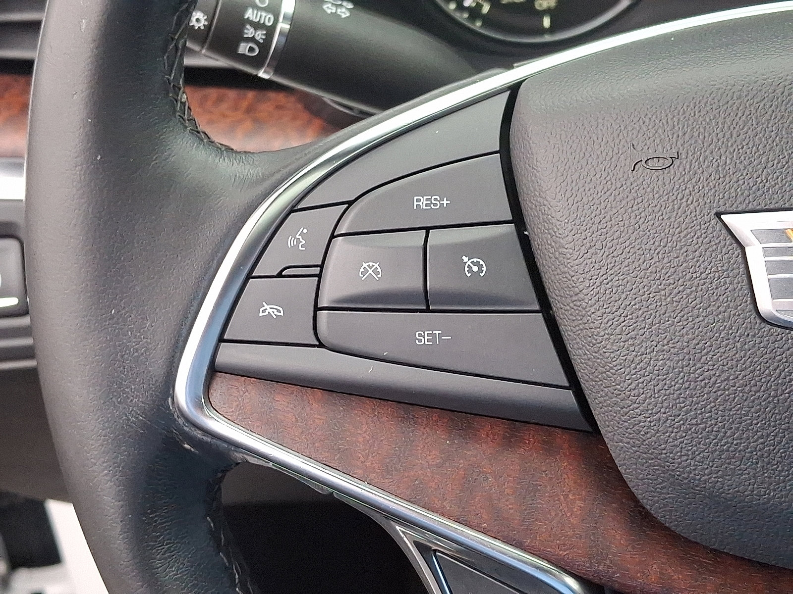 Certified 2023 Cadillac XT5 Premium Luxury w/ LPO, Floor Liner Package image 19