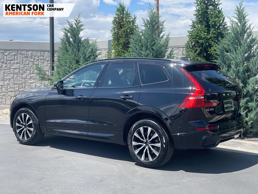 Used 2025 Volvo XC60 B5 Plus AWD/4WD image 6