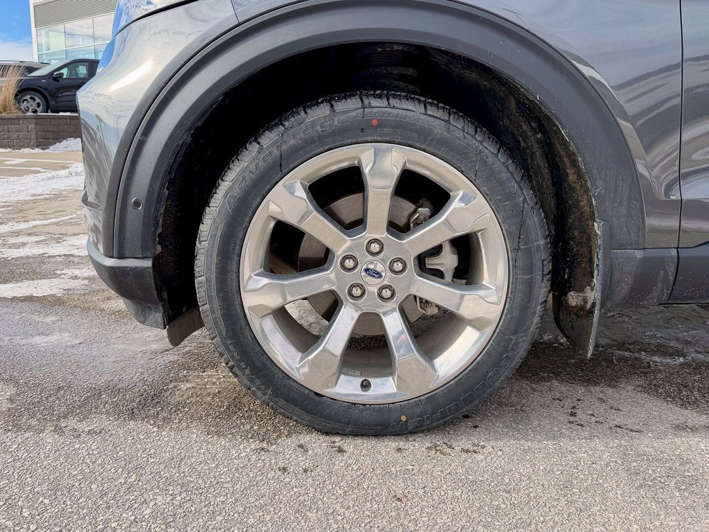 Certified 2020 Ford Explorer Platinum w/ Premium Technology Package image 36