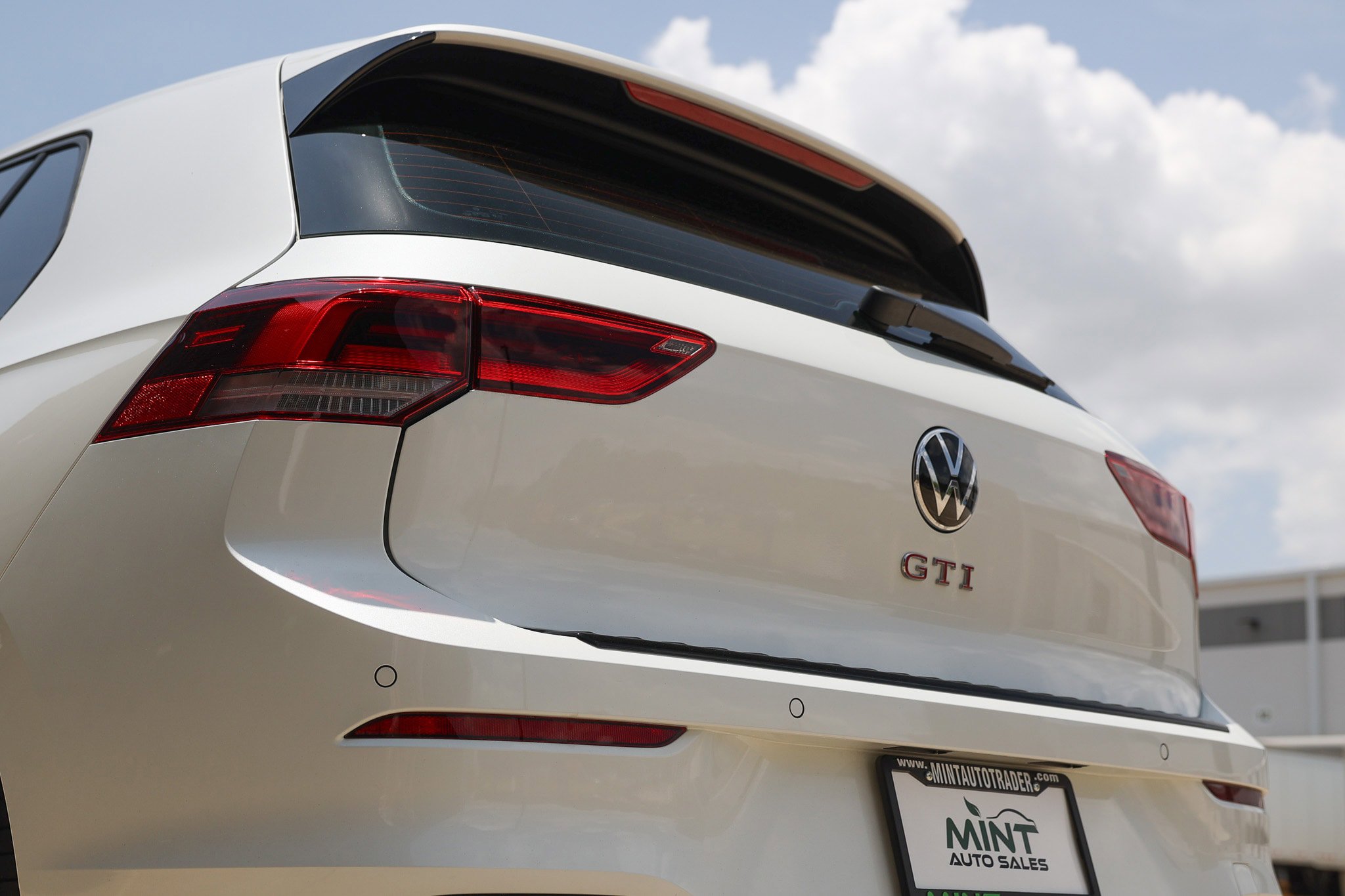 Used 2023 Volkswagen GTI 40th Anniversary Edition FWD image 47