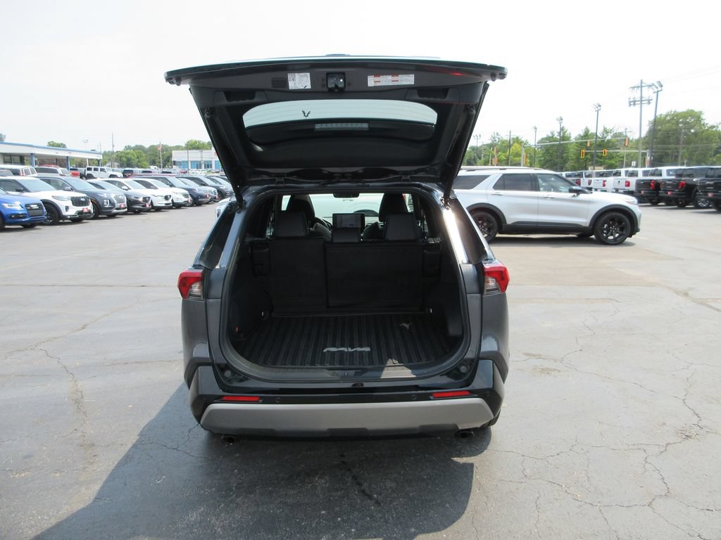 Used 2024 Toyota RAV4 XSE w/ Advanced Technology Package AWD/4WD image 8