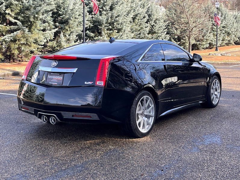 Used 2011 Cadillac CTS V RWD image 22