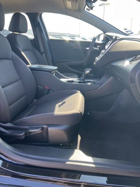 Used 2024 Chevrolet Malibu LT image 30