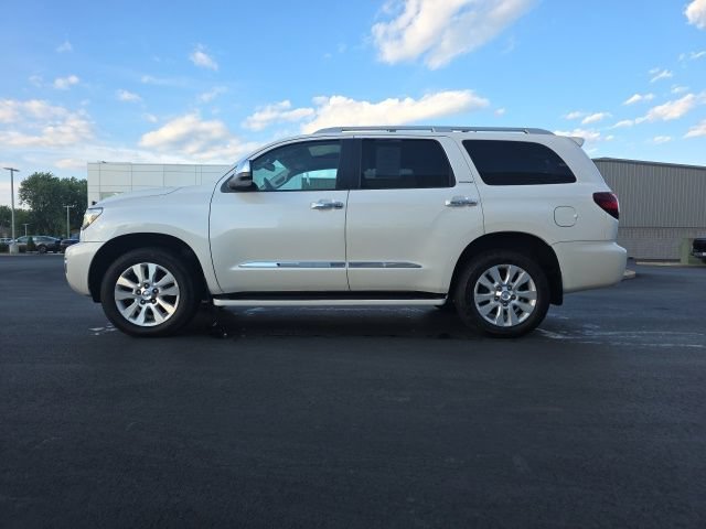 Used 2020 Toyota Sequoia Platinum AWD/4WD image 4