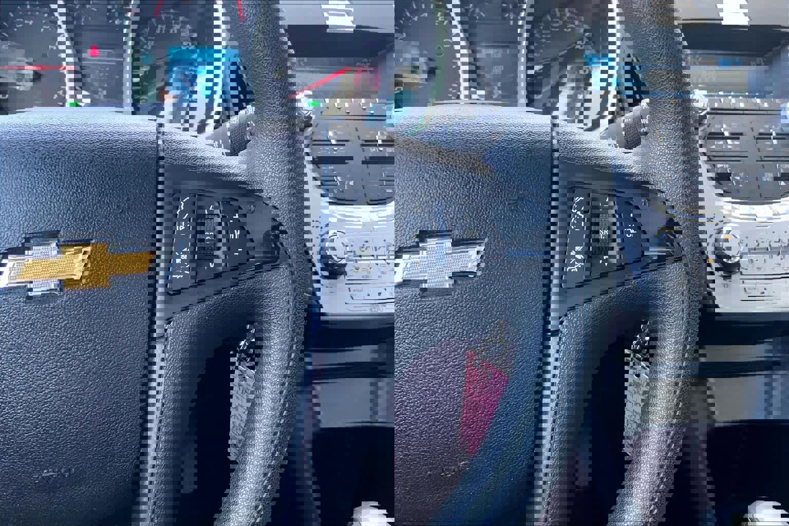 Used 2014 Chevrolet Equinox LS image 17