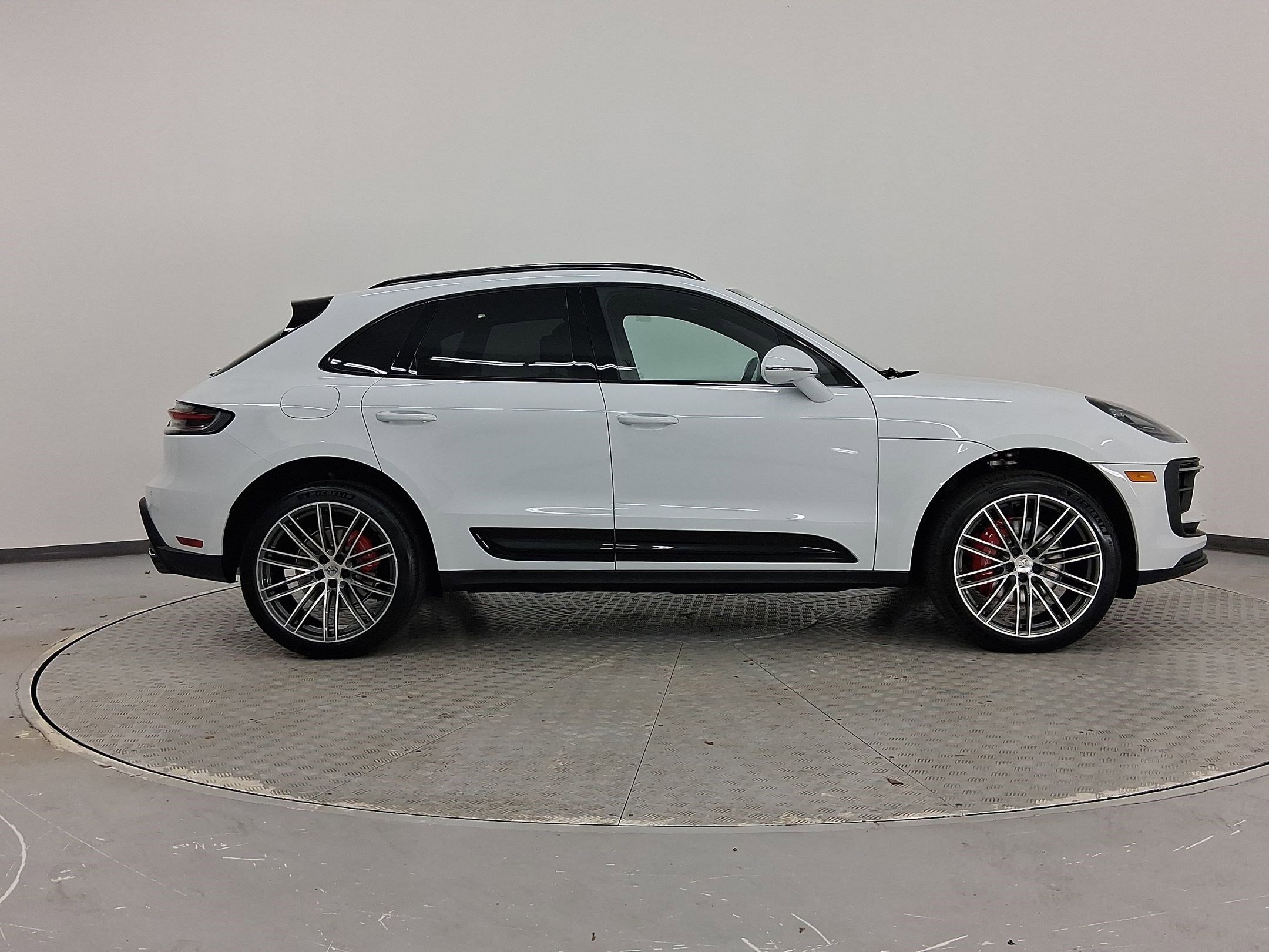 New 2026 Porsche Macan S image 8