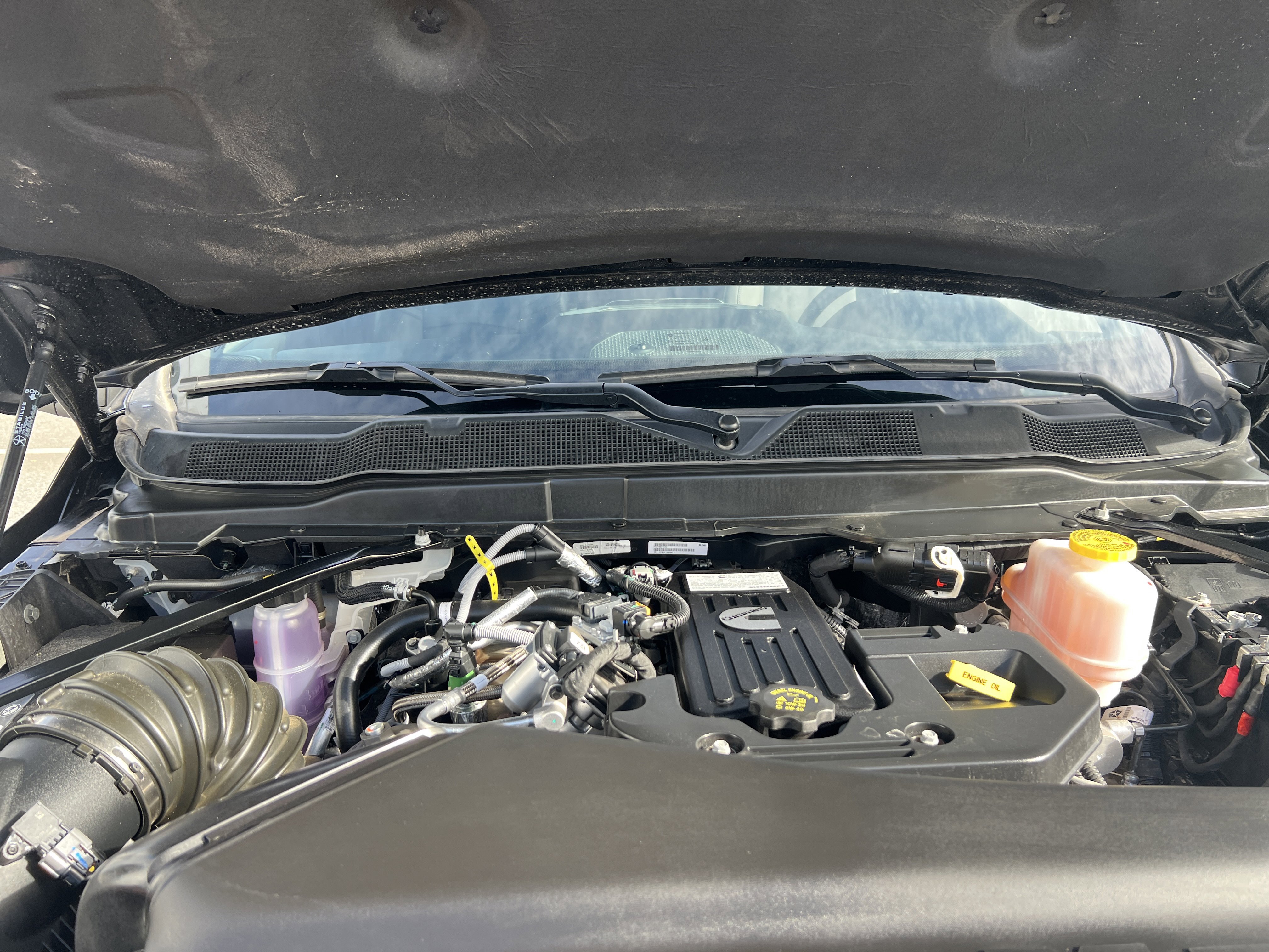 Used 2025 RAM 5500 4x4 Regular Cab image 29