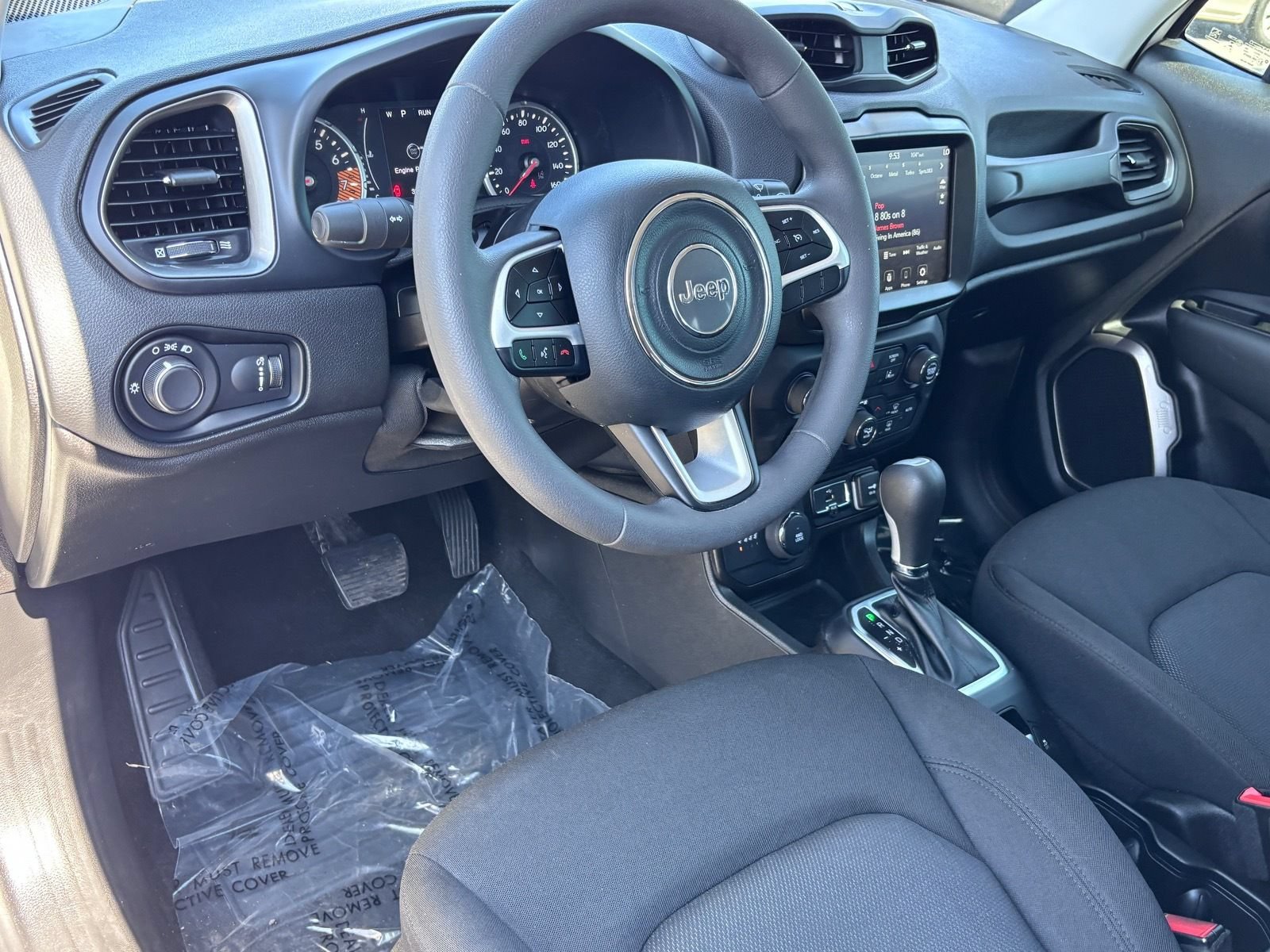 Used 2023 Jeep Renegade Latitude AWD/4WD image 16