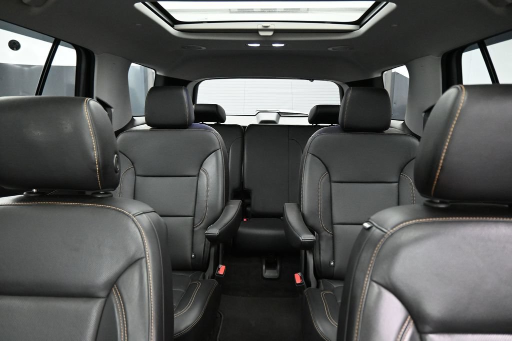 Used 2019 Chevrolet Traverse Premier w/ Redline Edition FWD image 25