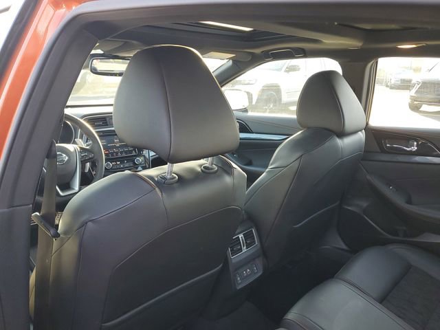 Used 2022 Nissan Maxima SR image 9