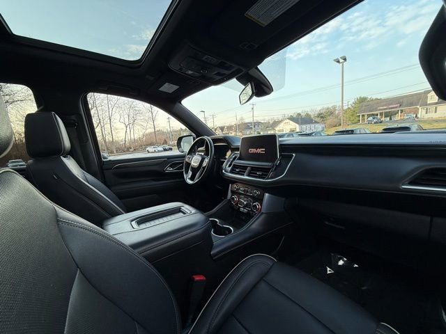Used 2022 GMC Yukon SLT w/ SLT Luxury Package image 27