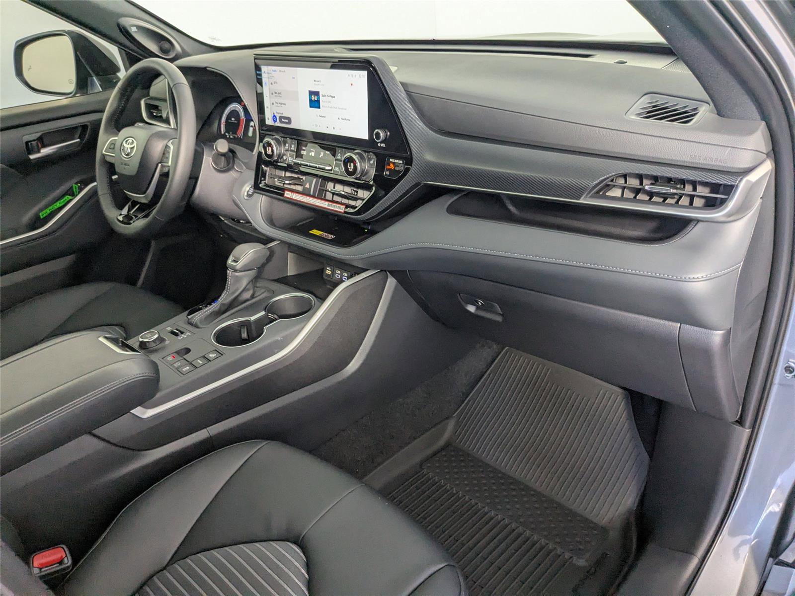 New 2026 Toyota Highlander XSE image 5