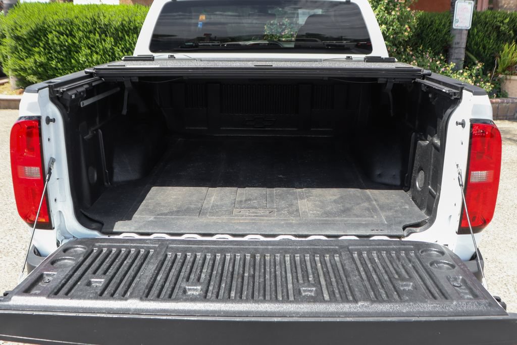 Used 2015 Chevrolet Colorado LT w/ Luxury Package RWD image 9