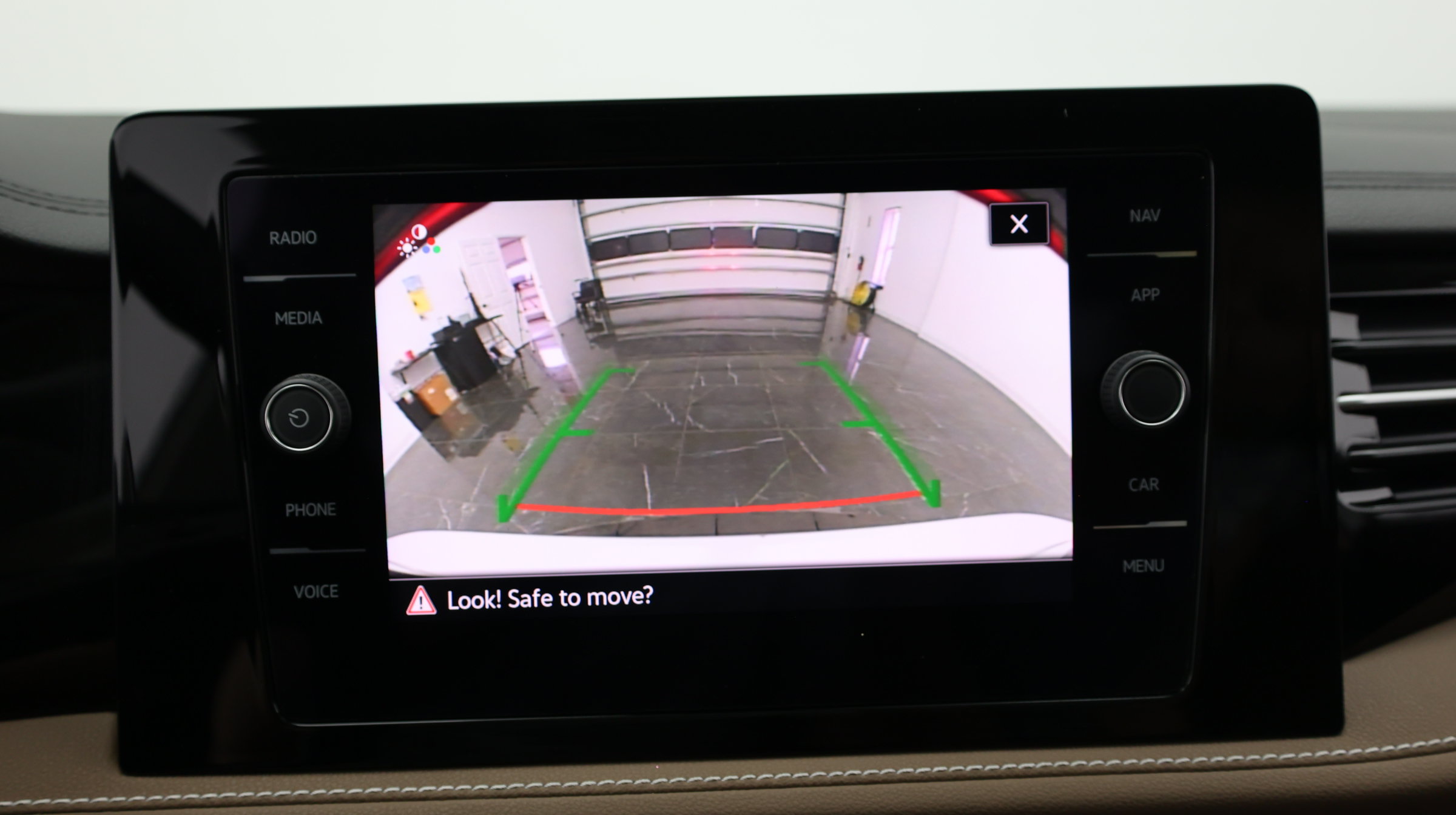 Used 2026 Volkswagen Jetta SEL FWD image 29