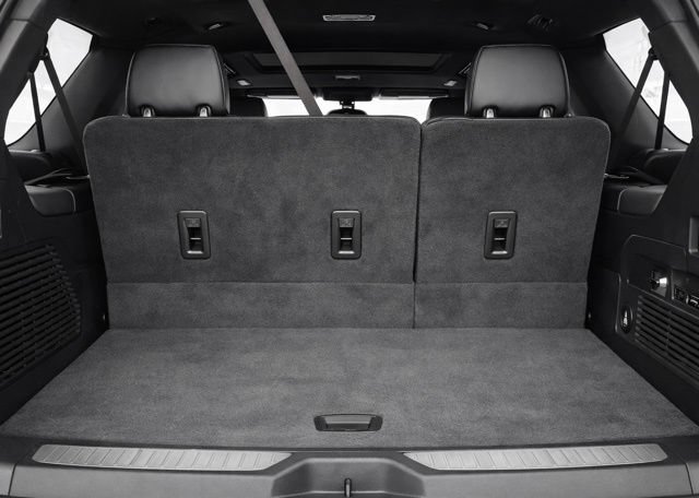 Used 2024 GMC Yukon Denali AWD/4WD image 9
