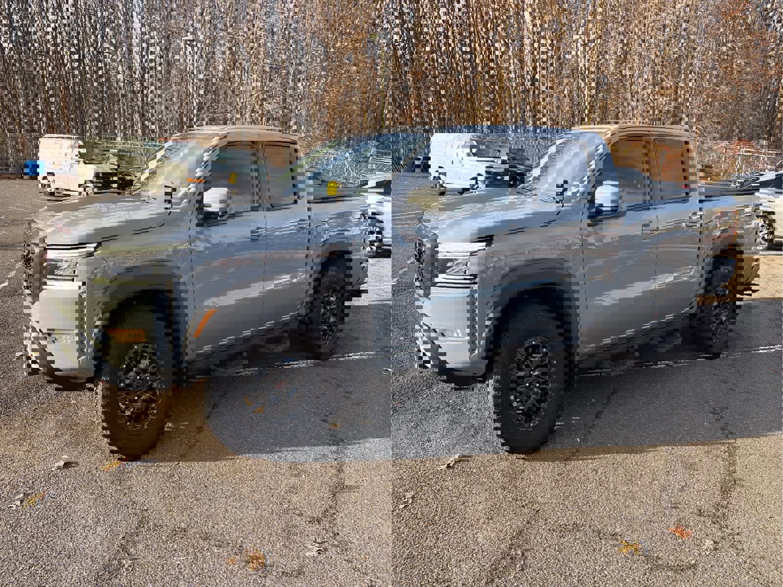 Used 2023 Nissan Frontier PRO-4X w/ Pro-4X Premium Package image 3