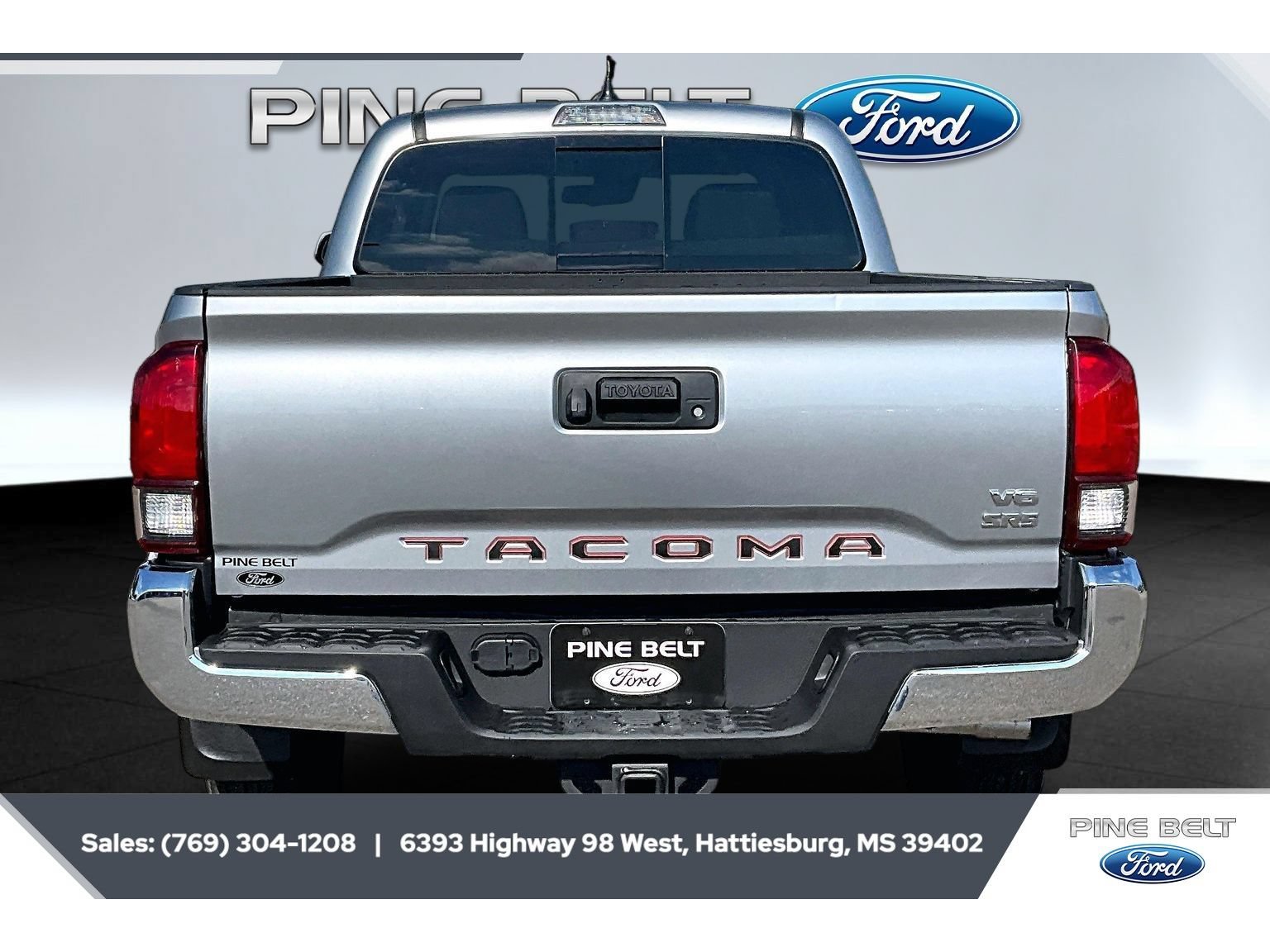 Used 2023 Toyota Tacoma SR5 RWD image 4