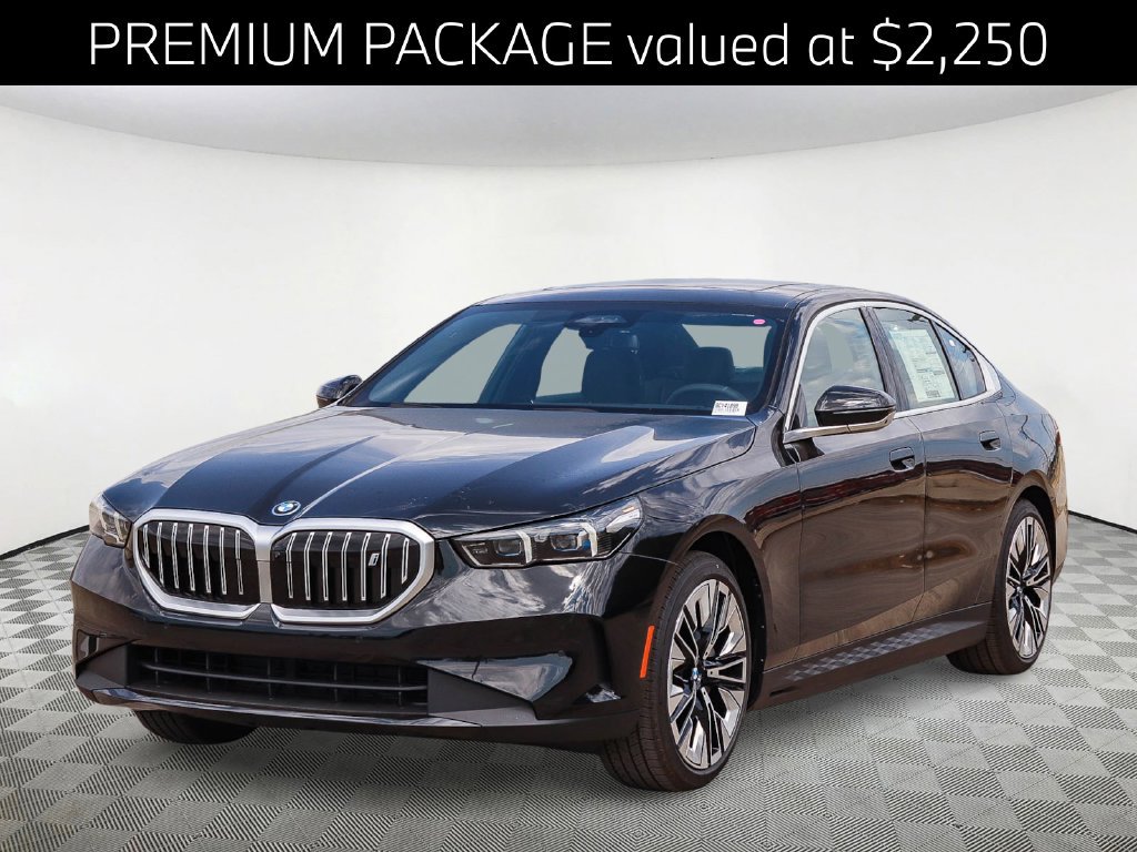 New 2027 BMW i5 M60 RWD image 3