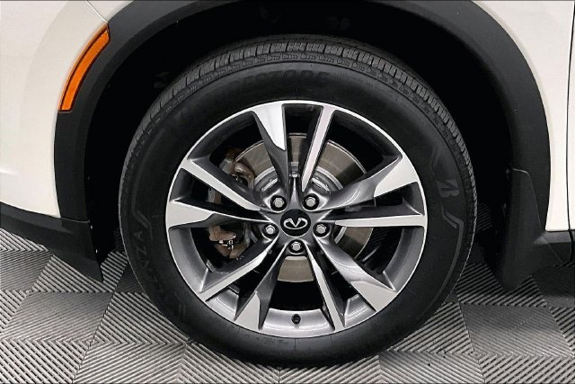 Used 2025 INFINITI QX60 Luxe AWD/4WD image 10