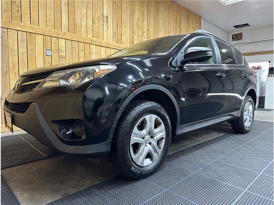 Used 2013 Toyota RAV4 LE image 13