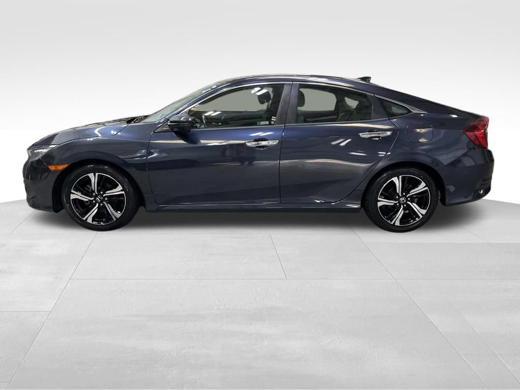 Used 2018 Honda Civic Touring image 2