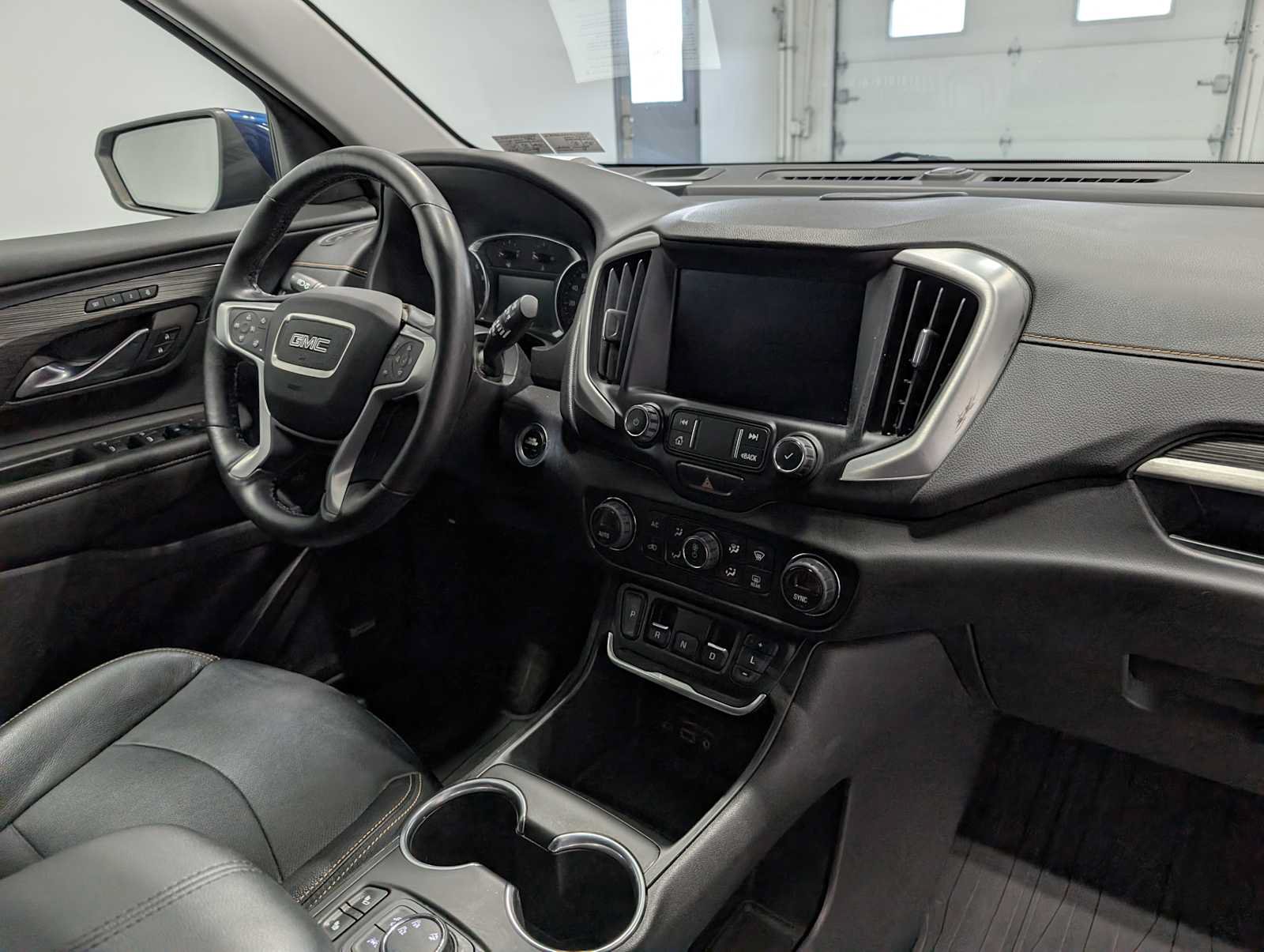 Used 2020 GMC Terrain SLT w/ Preferred Package AWD/4WD image 42