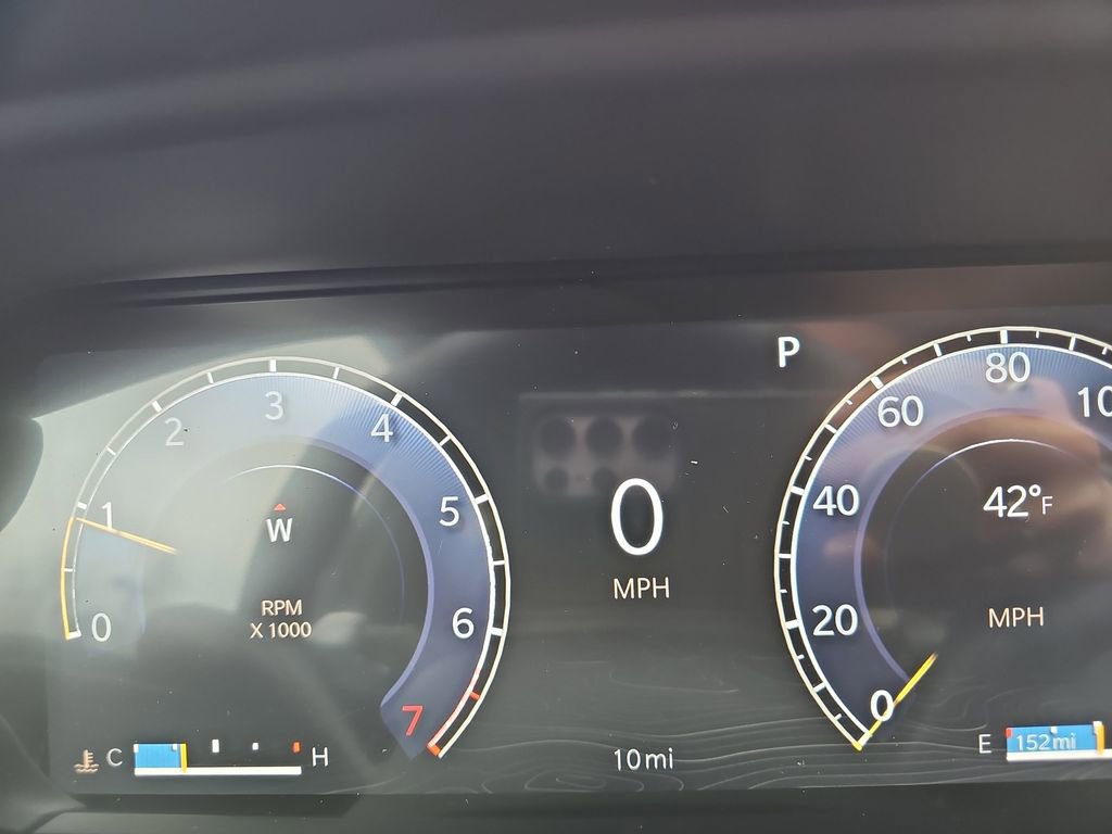 New 2025 Jeep Grand Cherokee Altitude image 19