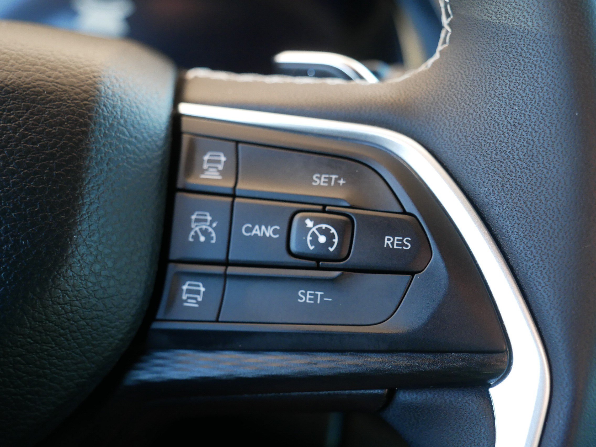 Used 2023 Jeep Grand Cherokee Altitude AWD/4WD image 29