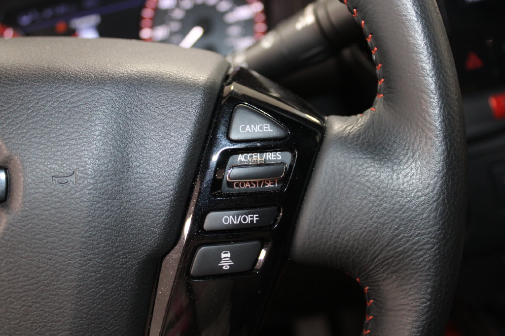Used 2025 Nissan Frontier PRO-4X AWD/4WD image 28