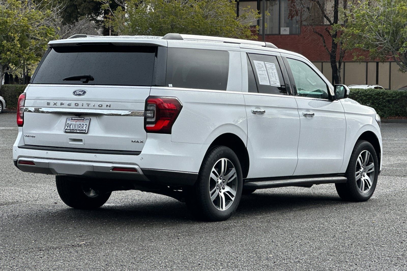 Used 2024 Ford Expedition Max Limited image 3