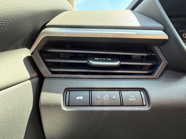 Certified 2025 Nissan Altima 2.5 S FWD image 18