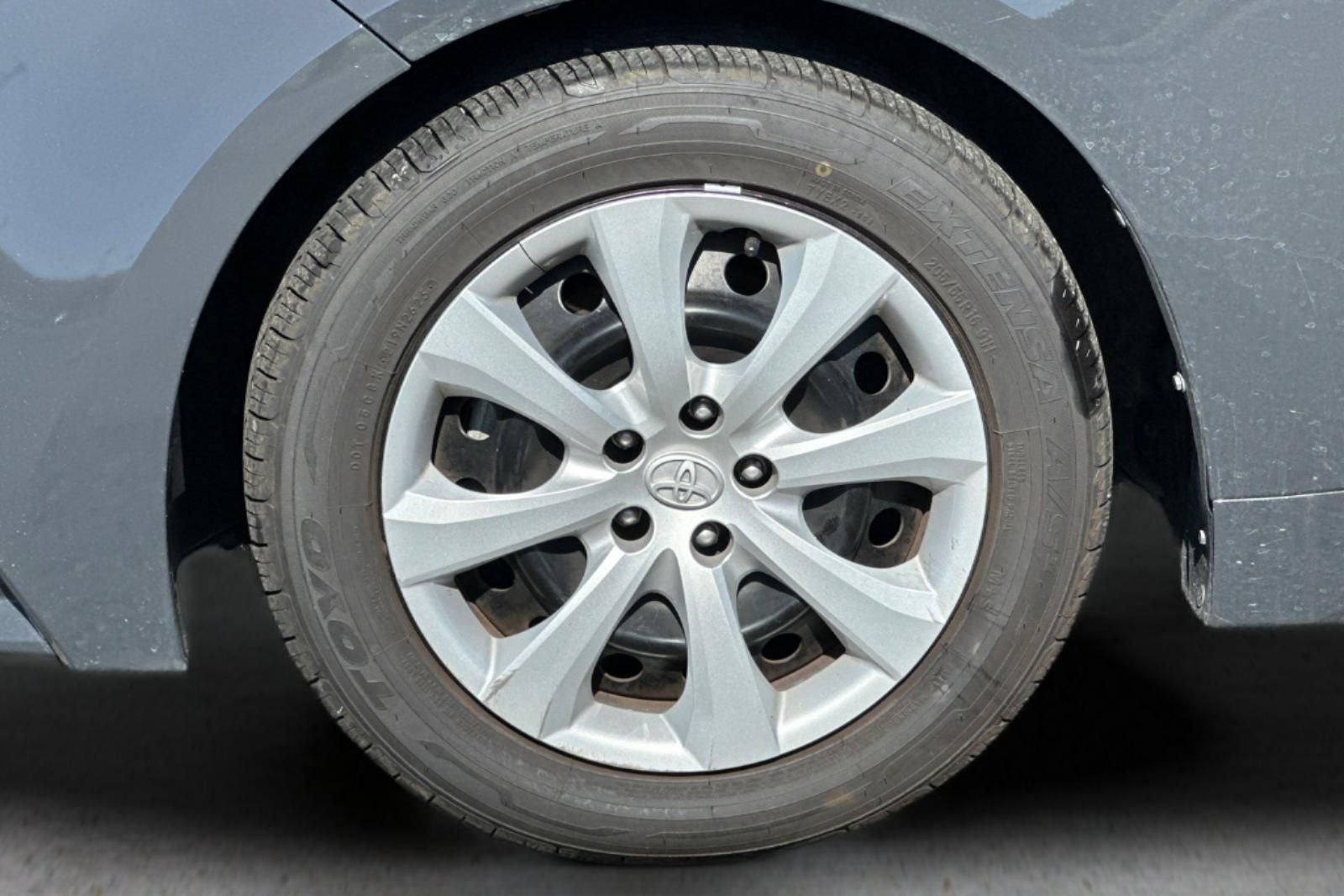 Used 2024 Toyota Corolla LE FWD image 22