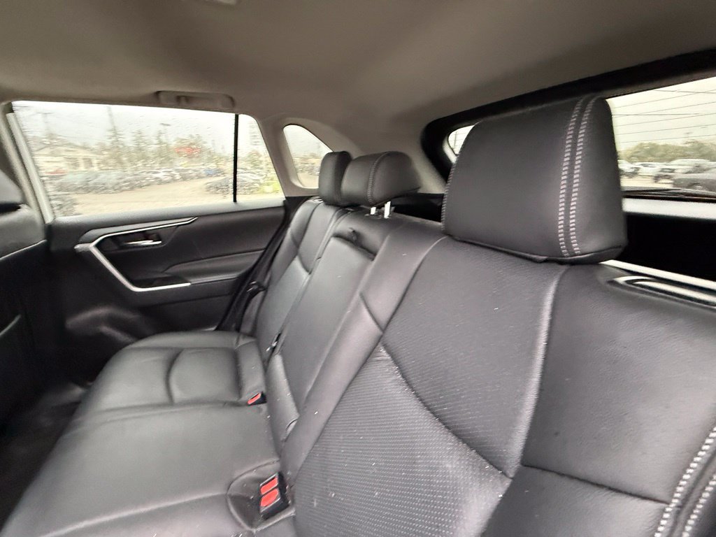 Used 2022 Toyota RAV4 XLE w/ Convenience Package FWD image 24