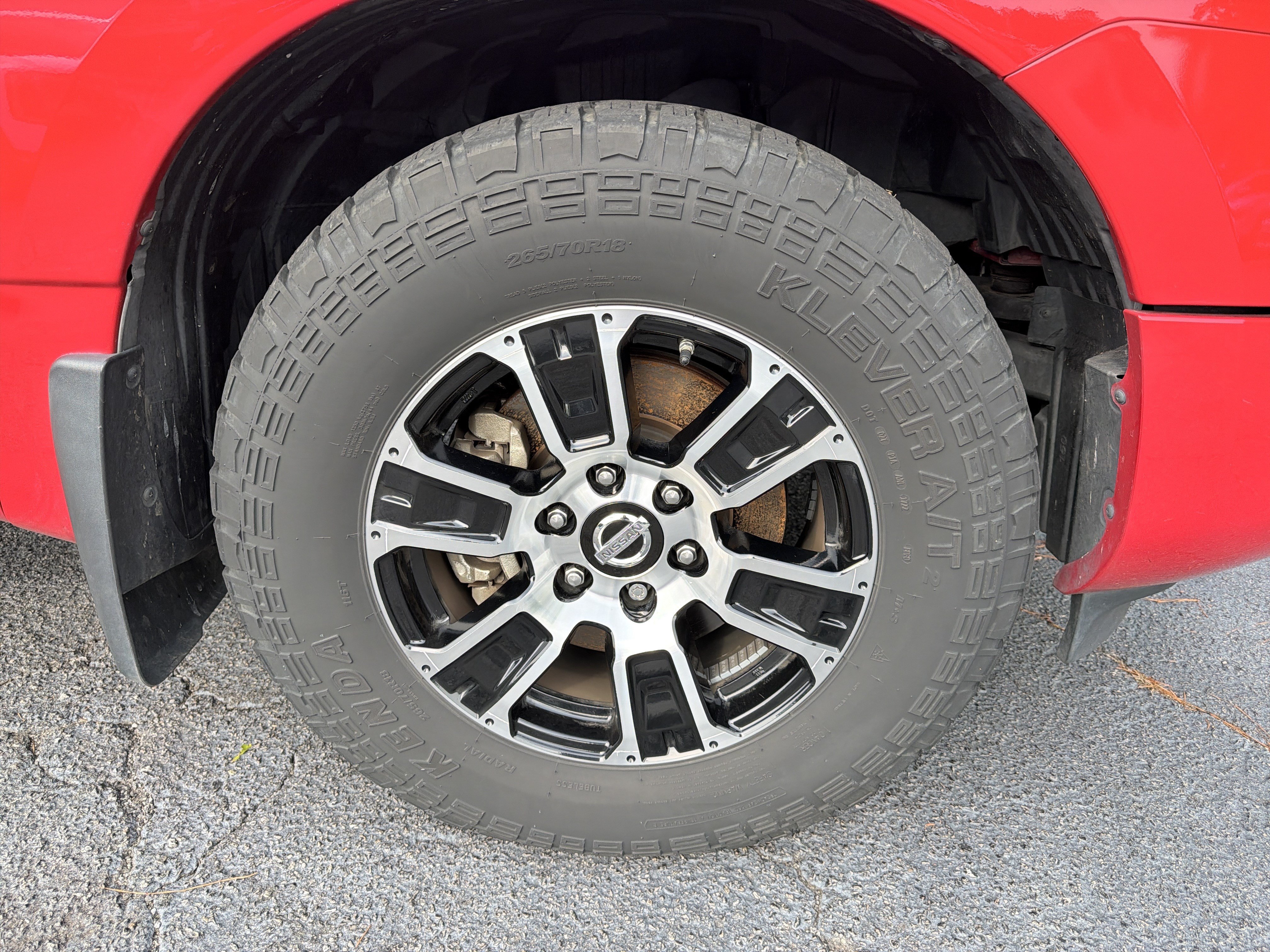 Used 2021 Nissan Titan SV w/ SV Convenience Package RWD image 8