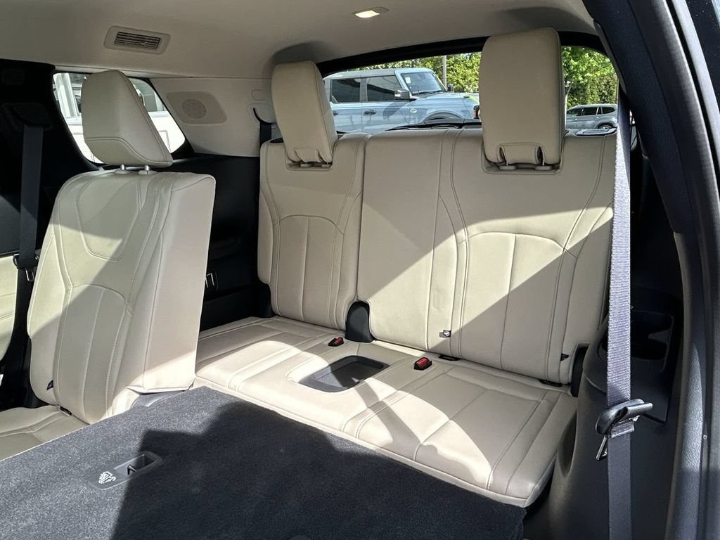 Certified 2023 INFINITI QX60 Luxe w/ Cargo Package AWD/4WD image 24